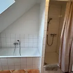 Hochhinaus *